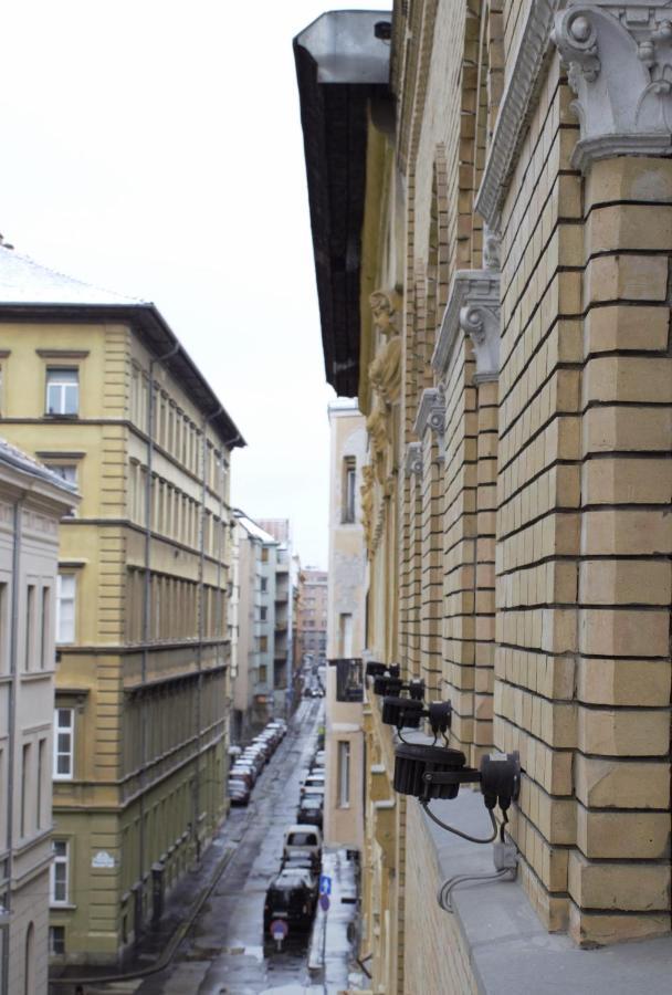 Mikszath Apartments Βουδαπέστη Δωμάτιο φωτογραφία
